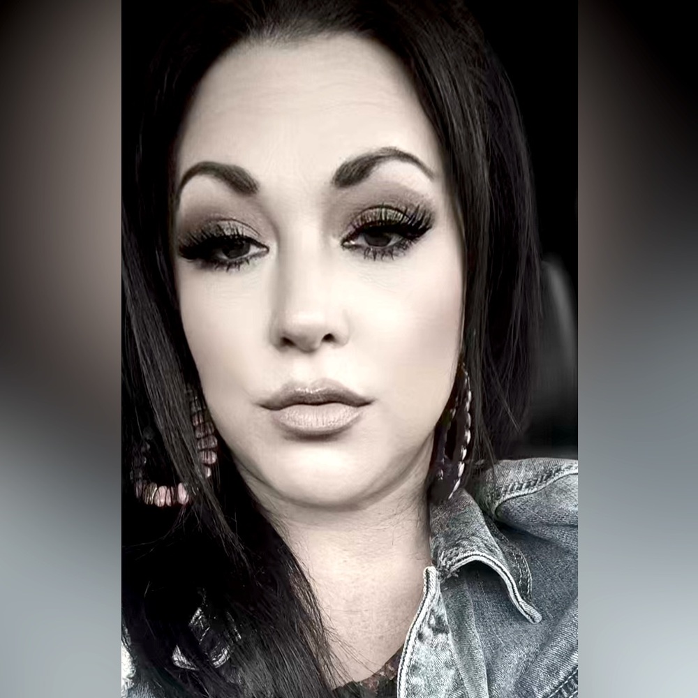 Meet your Posher, Paige